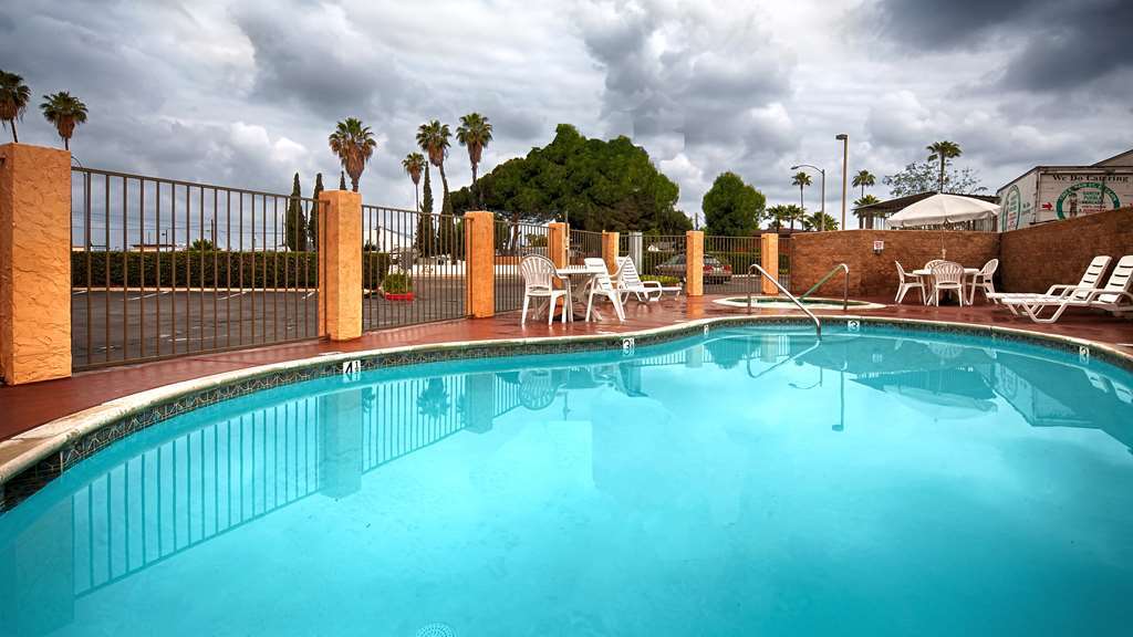 Rancho San Diego Inn & Suites Ел Кахон Съоръжения снимка